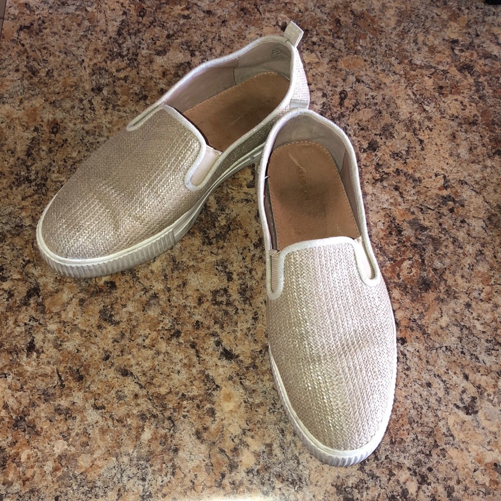 Halogen canvas platform sneaker